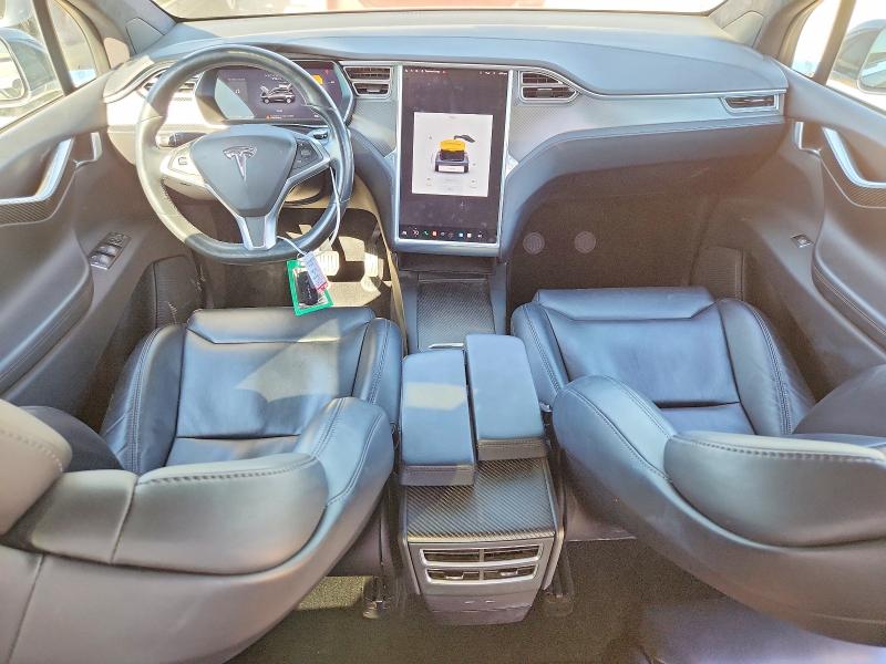 2017 Tesla Model X მანქანა იყიდება აუქციონზე, vin: 5YJXCBE26HF077027, აუქციონის ნომერი: 57195506