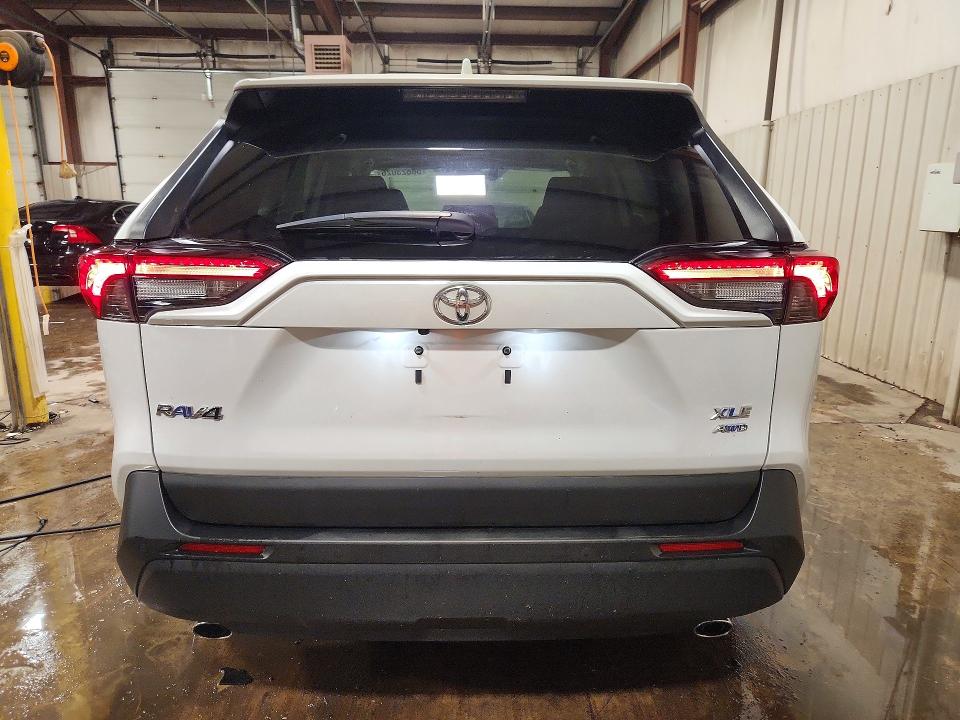 Продажа на аукционе авто 2024 Toyota Rav4, vin: 2T3A1RFV4RW495482, номер лота: 56623026