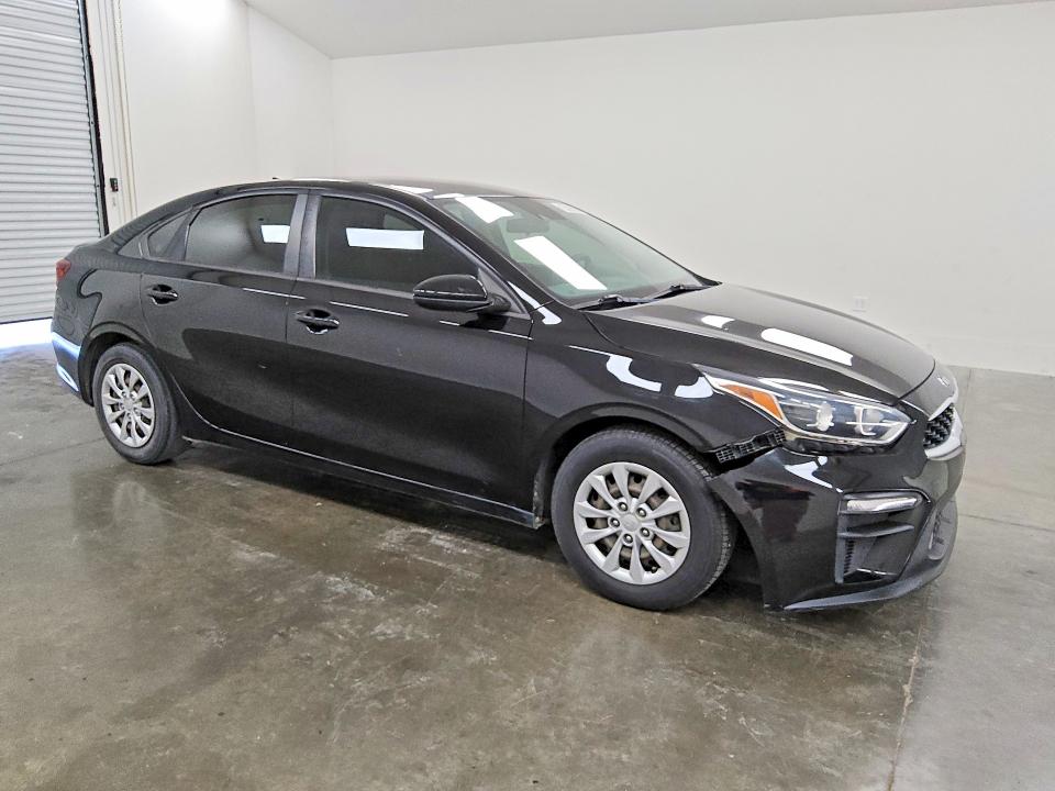 2020 Kia Forte მანქანა იყიდება აუქციონზე, vin: 3KPF24ADXLE190575, აუქციონის ნომერი: 54870196