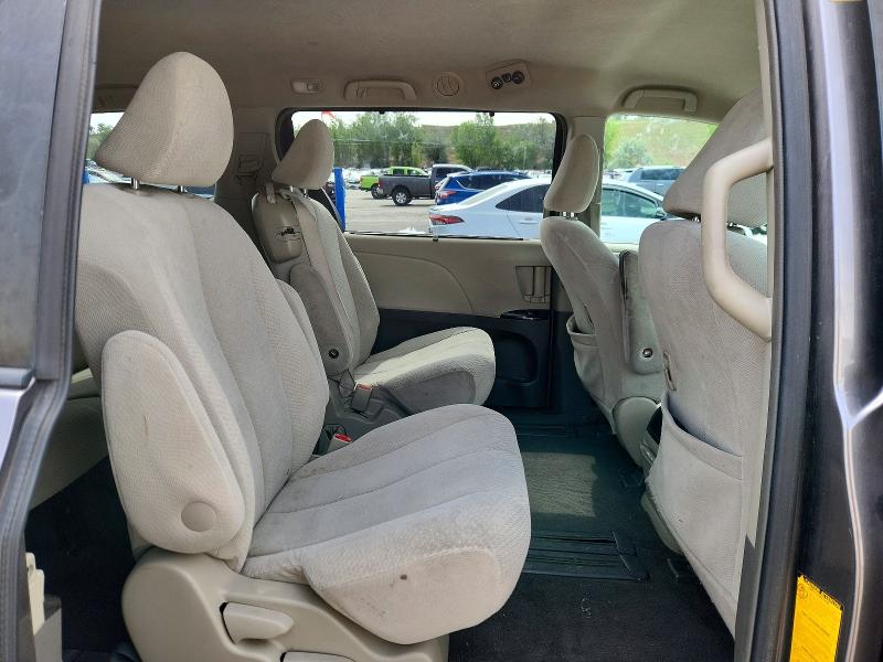 Продажа на аукционе авто 2011 Toyota Sienna, vin: 5TDKK3DC0BS037624, номер лота: 55946296