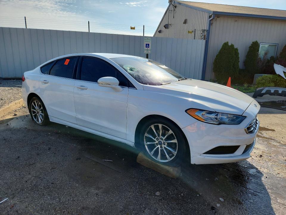57429426 :رقم المزاد ، 3FA6P0H73HR370240 vin ، 2017 Ford Fusion مزاد بيع