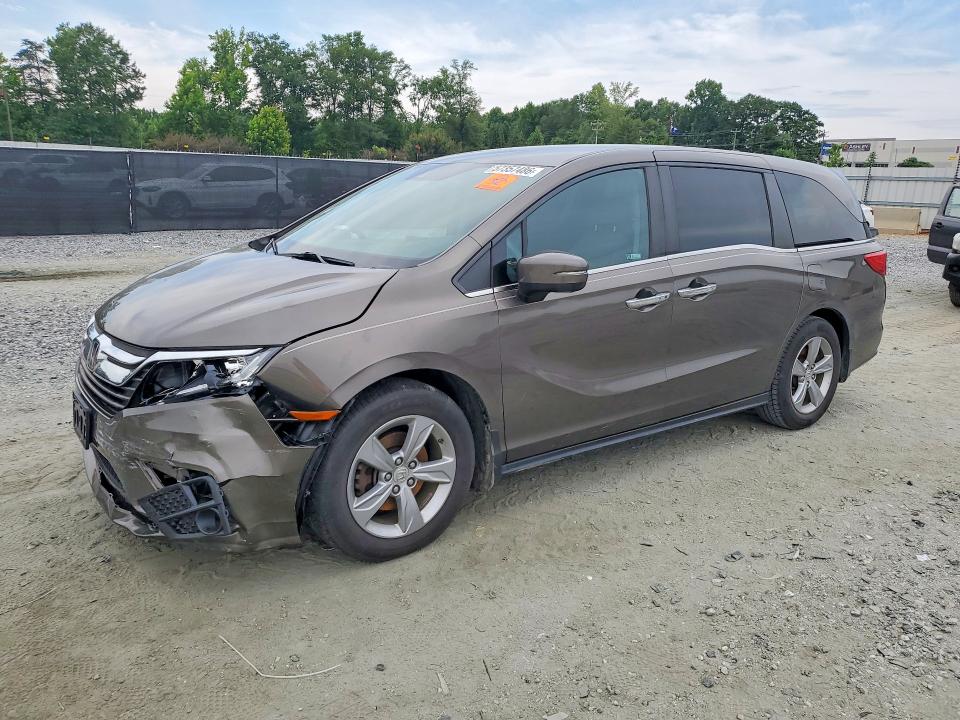 57357486 :رقم المزاد ، 5FNRL6H50JB072479 vin ، 2018 Honda Odyssey مزاد بيع