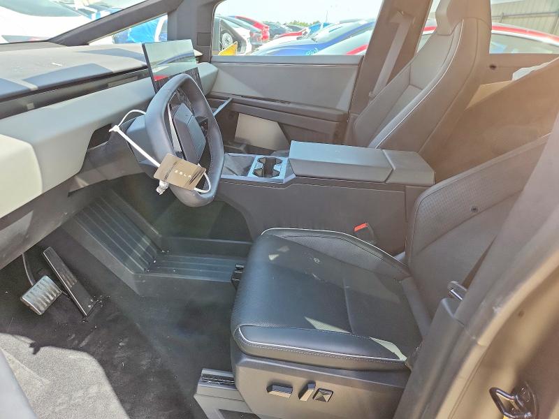 2025 Tesla Cybertruck მანქანა იყიდება აუქციონზე, vin: 7G2CEHED3SA081373, აუქციონის ნომერი: 52558026