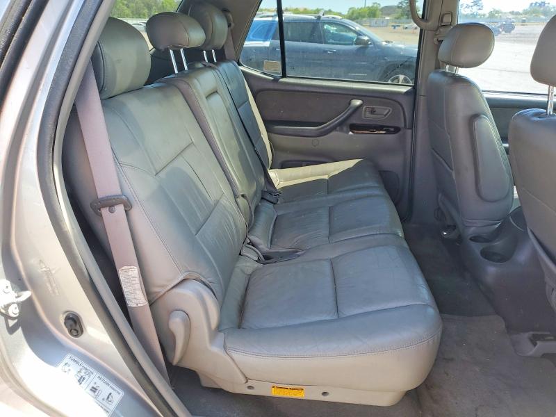 55563396 :رقم المزاد ، 5TDBT44A22S070870 vin ، 2002 Toyota Sequoia مزاد بيع