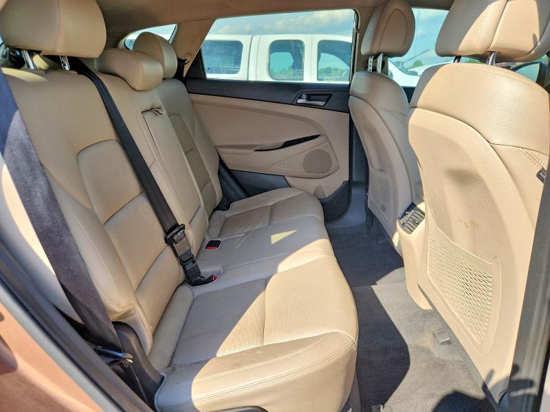 Продажа на аукционе авто 2017 Hyundai Tucson, vin: KM8J33A27HU370018, номер лота: 55021886