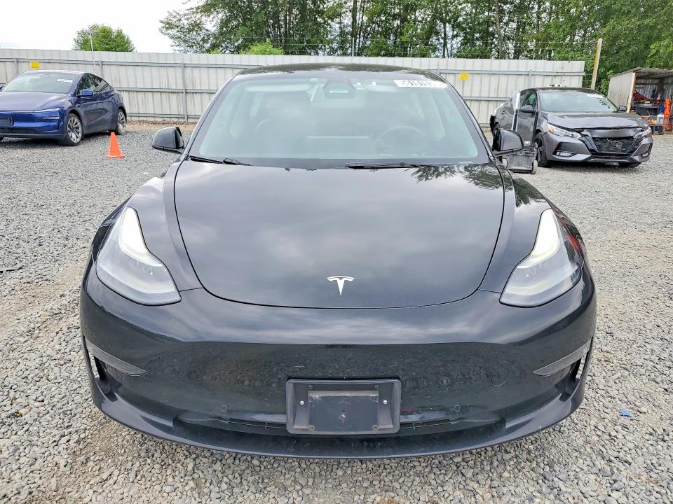 2022 Tesla Model 3 მანქანა იყიდება აუქციონზე, vin: 5YJ3E1EA2NF304476, აუქციონის ნომერი: 56161536
