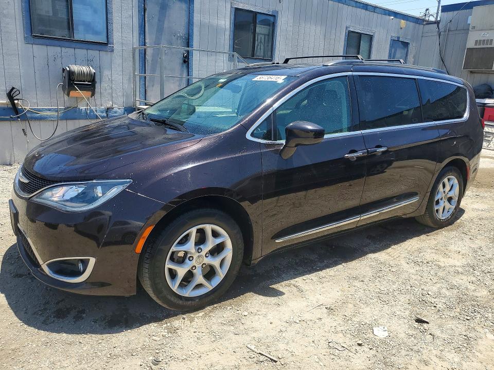 Продаж на аукціоні авто 2017 Chrysler Pacifica, vin: 2C4RC1BG5HR571015, номер лоту: 56736416