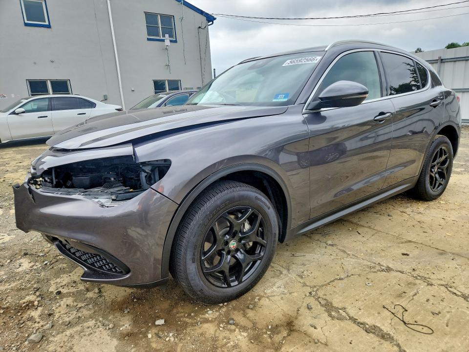 Продажа на аукционе авто 2020 Alfa Romeo Stelvio, vin: ZASPAKANXL7C82927, номер лота: 56592566
