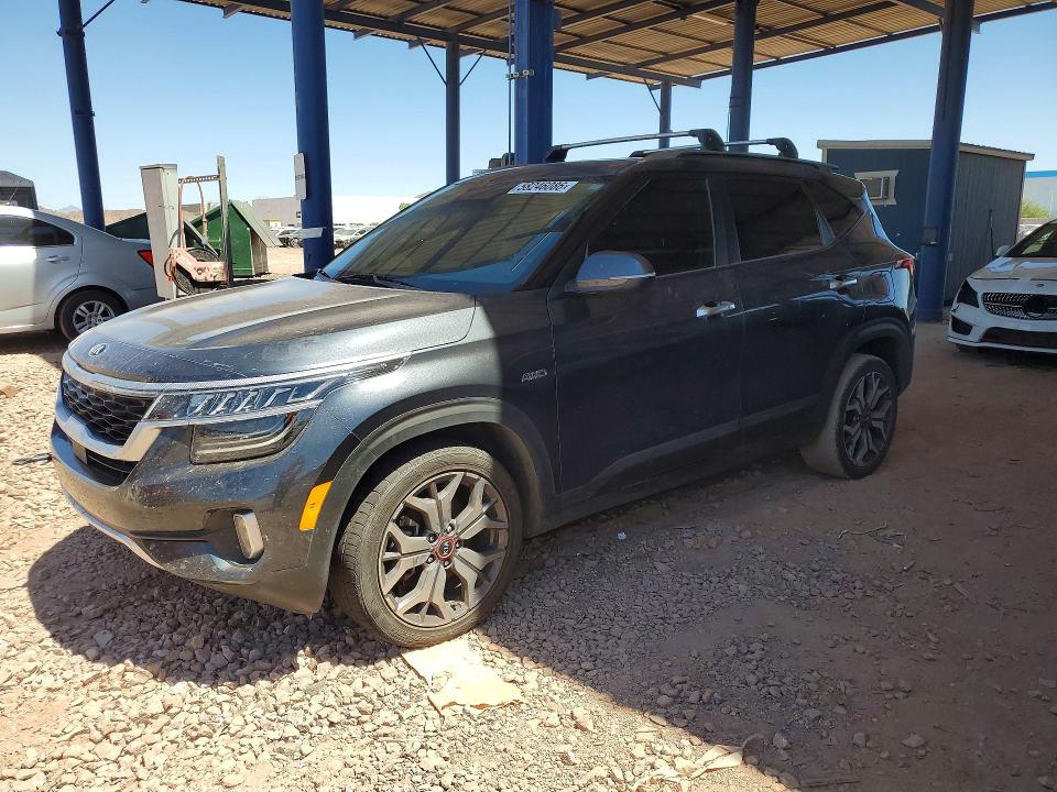 58246086 :رقم المزاد ، KNDETCA23M7142306 vin ، 2021 Kia Seltos مزاد بيع