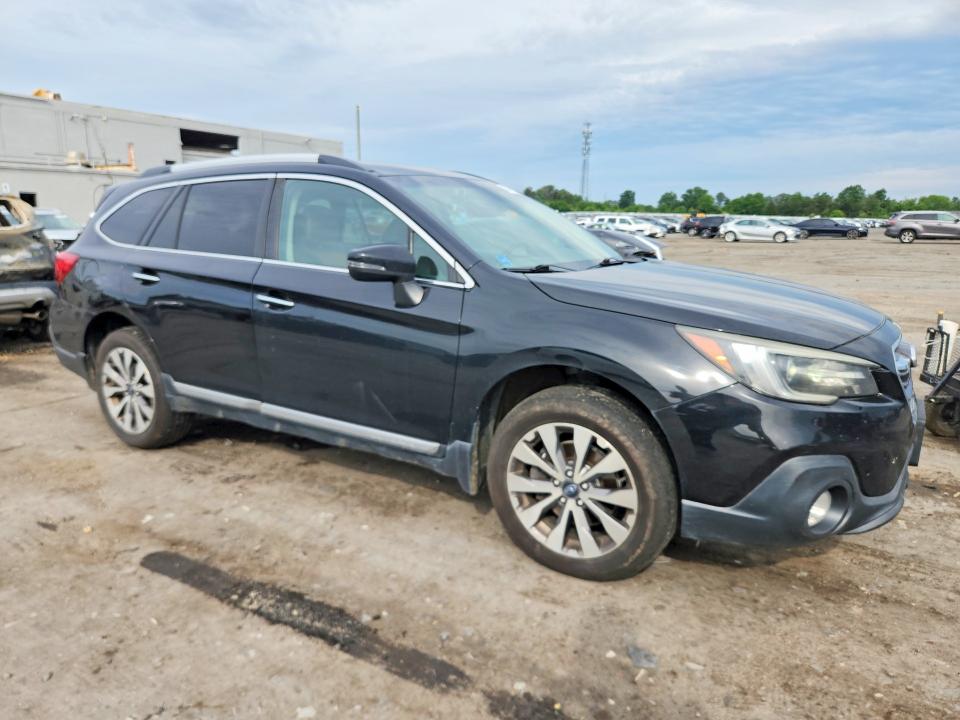 2018 Subaru Outback მანქანა იყიდება აუქციონზე, vin: 4S4BSATC6J3333104, აუქციონის ნომერი: 57811806