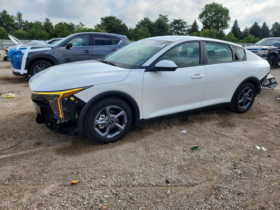 58156596 :رقم المزاد ، 3KPFT4DE4SE148001 vin ، 2025 Kia K4 مزاد بيع
