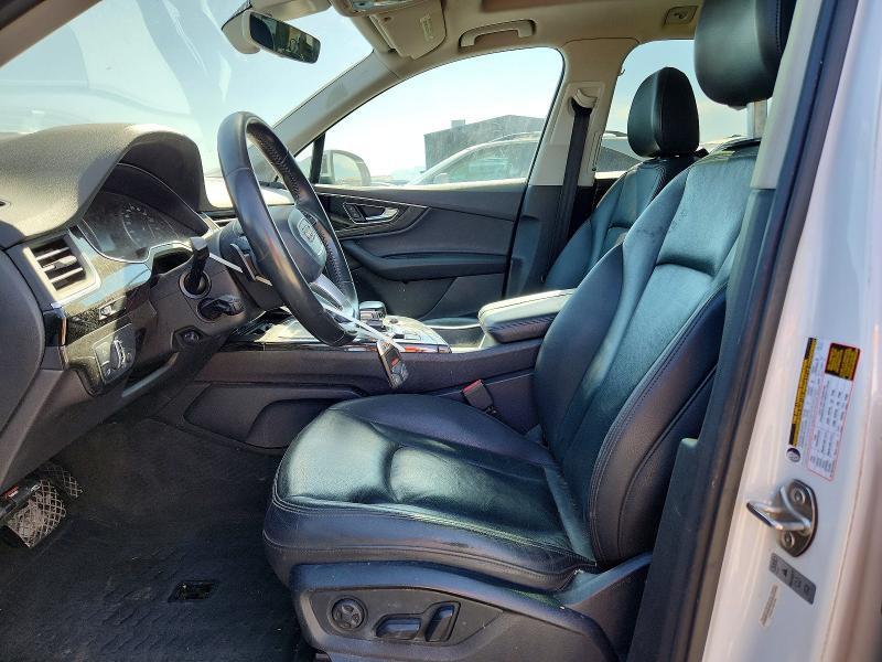 55081026 :رقم المزاد ، WA1LAAF72HD003999 vin ، 2017 Audi Q7 مزاد بيع