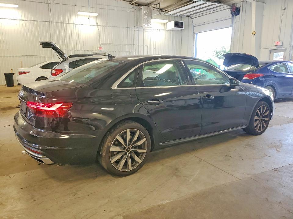 58243036 :رقم المزاد ، WAUABAF42MA078355 vin ، 2021 Audi A4 مزاد بيع