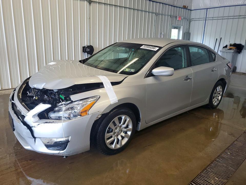 2015 Nissan Altima მანქანა იყიდება აუქციონზე, vin: 1N4AL3AP5FC470496, აუქციონის ნომერი: 55986086