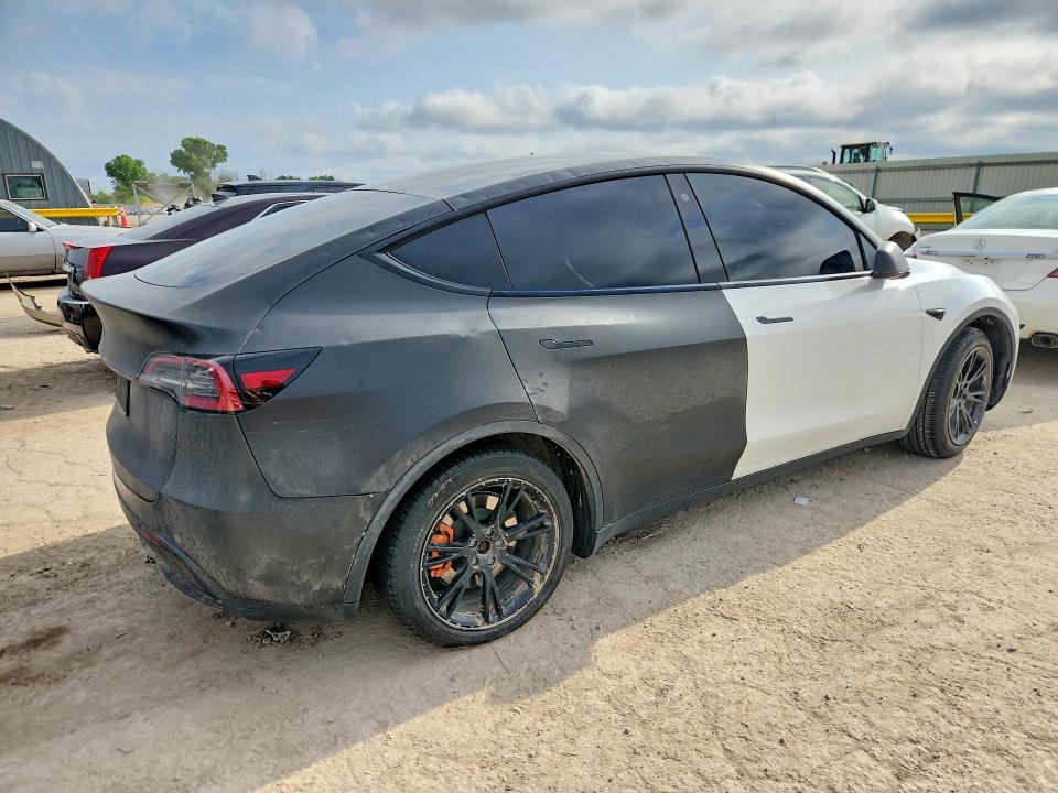 Продажа на аукционе авто 2021 Tesla Model Y, vin: 5YJYGDED5MF192833, номер лота: 54853196