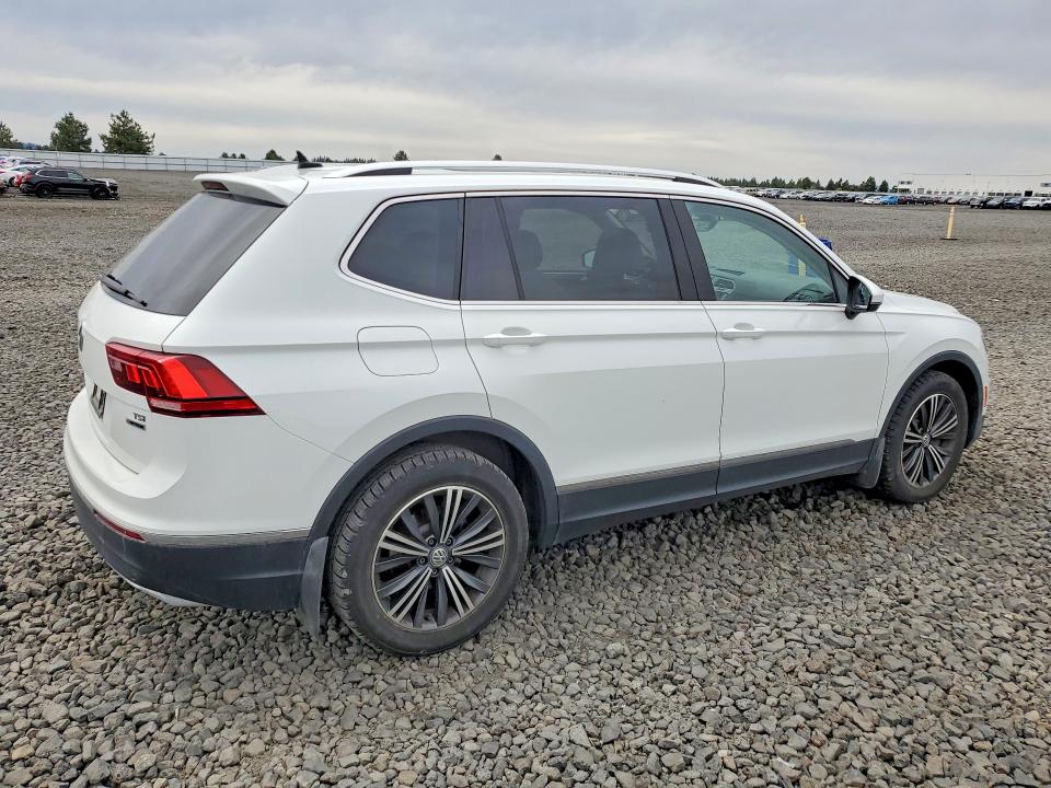 Продаж на аукціоні авто 2018 Volkswagen Tiguan, vin: 3VV4B7AX2JM121791, номер лоту: 56144576