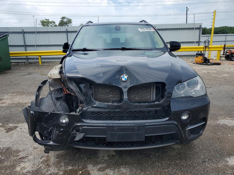 57618526 :رقم المزاد ، 5UXZV4C51D0B06925 vin ، 2013 Bmw X5 مزاد بيع