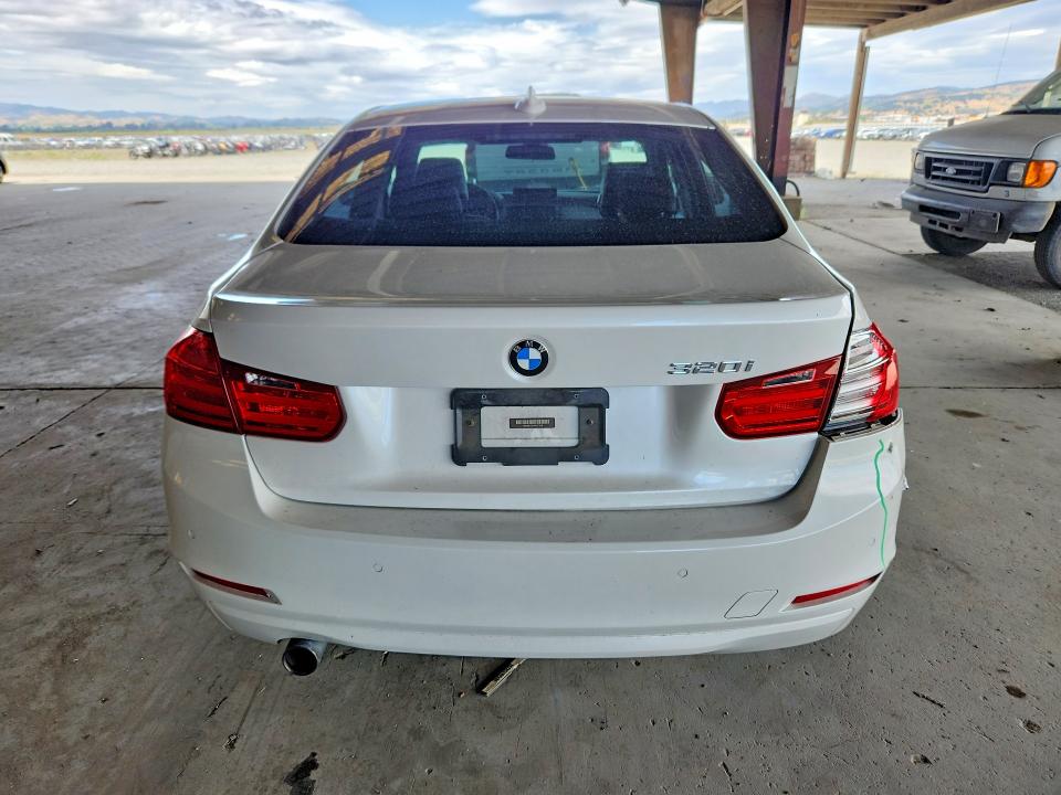 Продаж на аукціоні авто 2015 Bmw 320, vin: WBA3B1C55FK137028, номер лоту: 56666226