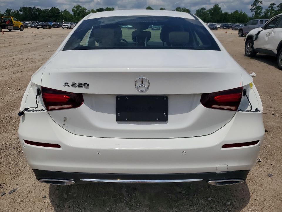 Продажа на аукционе авто 2019 Mercedes-benz A, vin: WDD3G4EBXKW021826, номер лота: 55552356