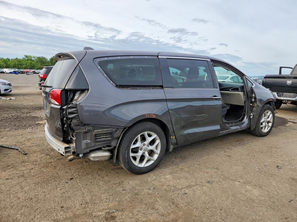 Продажа на аукционе авто 2018 Chrysler Pacifica, vin: 2C4RC1FG6JR123642, номер лота: 57991936
