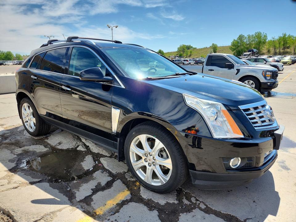 56341806 :رقم المزاد ، 3GYFNGE35ES610901 vin ، 2014 Cadillac Srx مزاد بيع