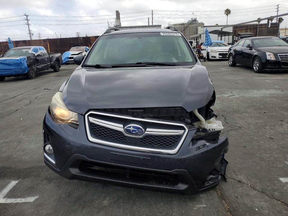 95588575 :رقم المزاد ، JF2GPABC7H8227160 vin ، 2017 Subaru Crosstrek مزاد بيع