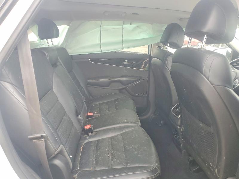 2017 Kia Sorento მანქანა იყიდება აუქციონზე, vin: 5XYPKDA59HG199825, აუქციონის ნომერი: 56304036