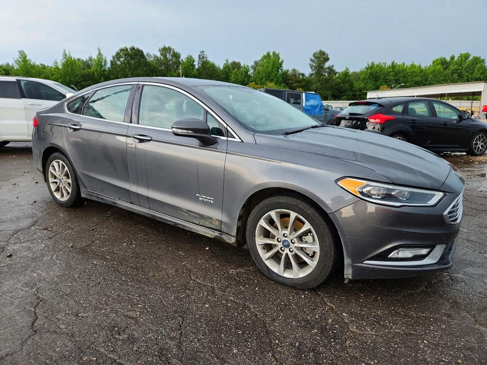 2017 Ford Fusion მანქანა იყიდება აუქციონზე, vin: 3FA6P0SU3HR373685, აუქციონის ნომერი: 57436356