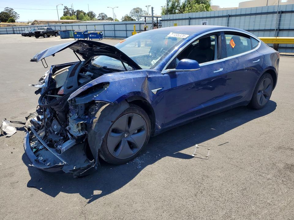 Продажа на аукционе авто 2018 Tesla Model 3, vin: 5YJ3E1EA5JF005493, номер лота: 57495326