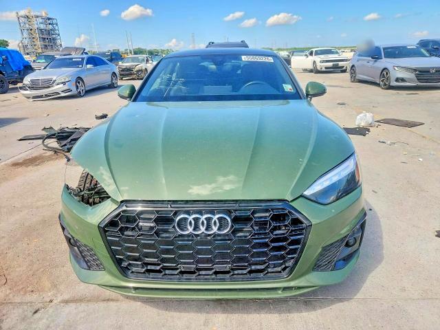 55869226 :رقم المزاد ، WAUFACF59MA042661 vin ، 2021 Audi A5 مزاد بيع
