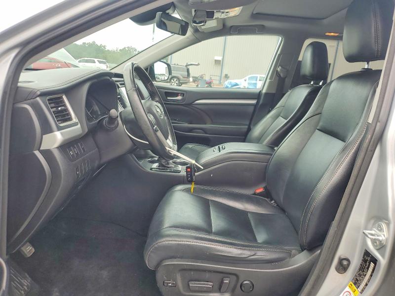 Продажа на аукционе авто 2018 Toyota Highlander, vin: 5TDKZRFH9JS528053, номер лота: 56040336