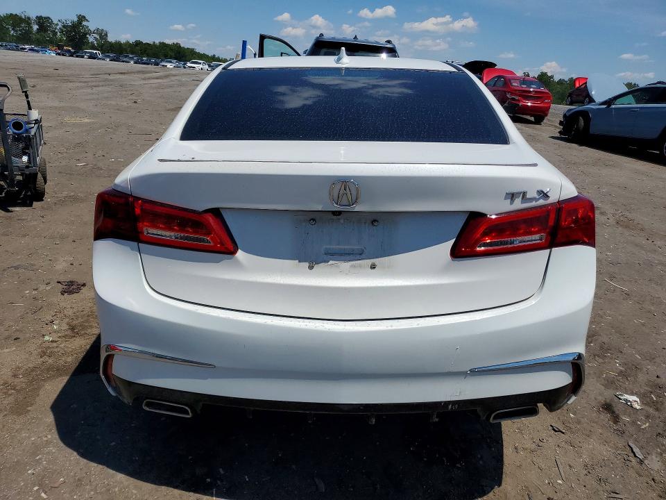 57707496 :رقم المزاد ، 19UUB2F51JA005621 vin ، 2018 Acura Tlx مزاد بيع