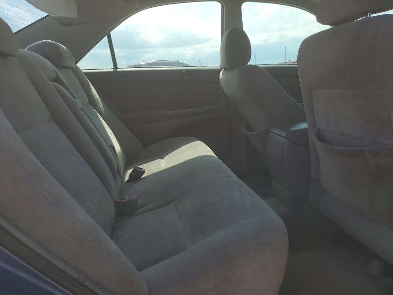 59071916 :رقم المزاد ، 4T1BE32K44U907869 vin ، 2004 Toyota Camry مزاد بيع