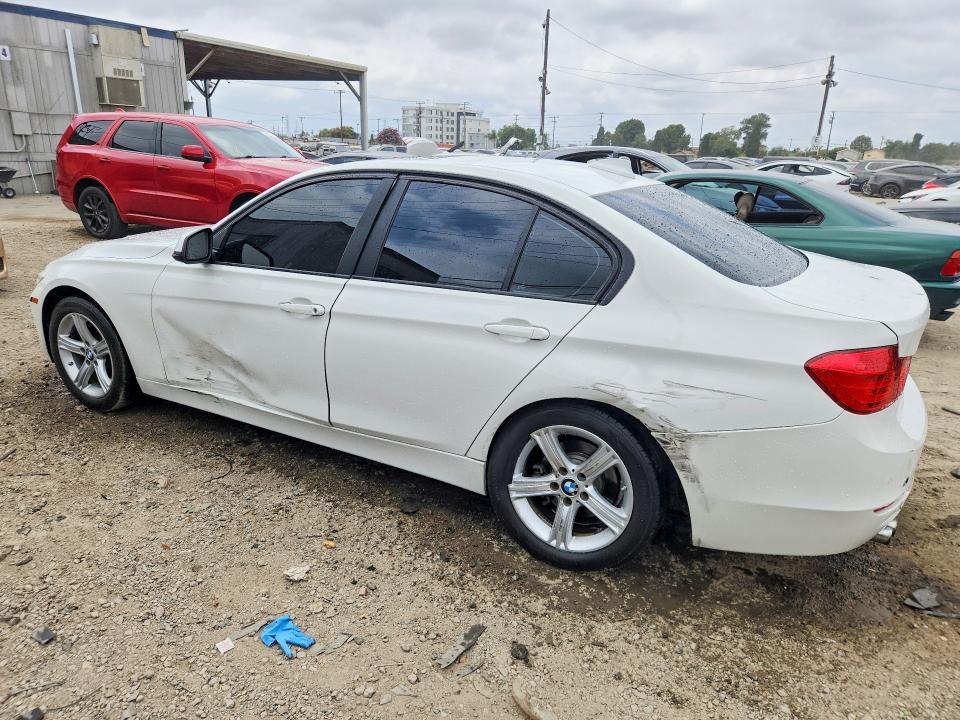 85612535 :رقم المزاد ، WBA3C1C5XFK119864 vin ، 2015 Bmw 328 مزاد بيع