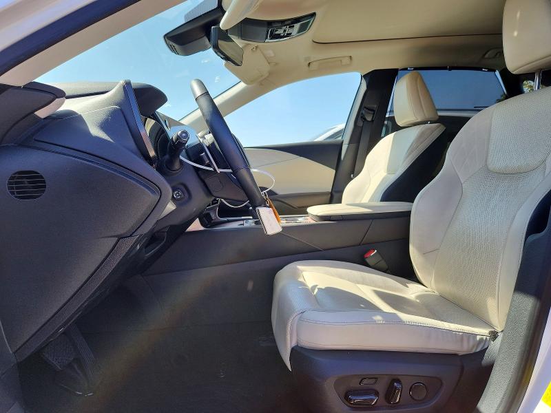 57548516 :رقم المزاد ، 2T2BBMCAXPC013946 vin ، 2023 Lexus Rx 350h مزاد بيع