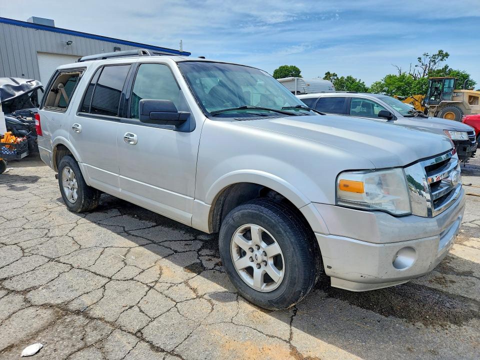 2010 Ford Expedition მანქანა იყიდება აუქციონზე, vin: 1FMJU1F58AEA12527, აუქციონის ნომერი: 57925456