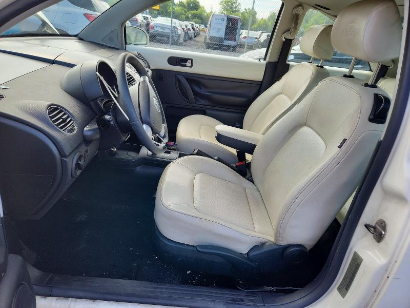 56499136 :رقم المزاد ، 3VWFG31C18M510461 vin ، 2008 Volkswagen New Beetle مزاد بيع