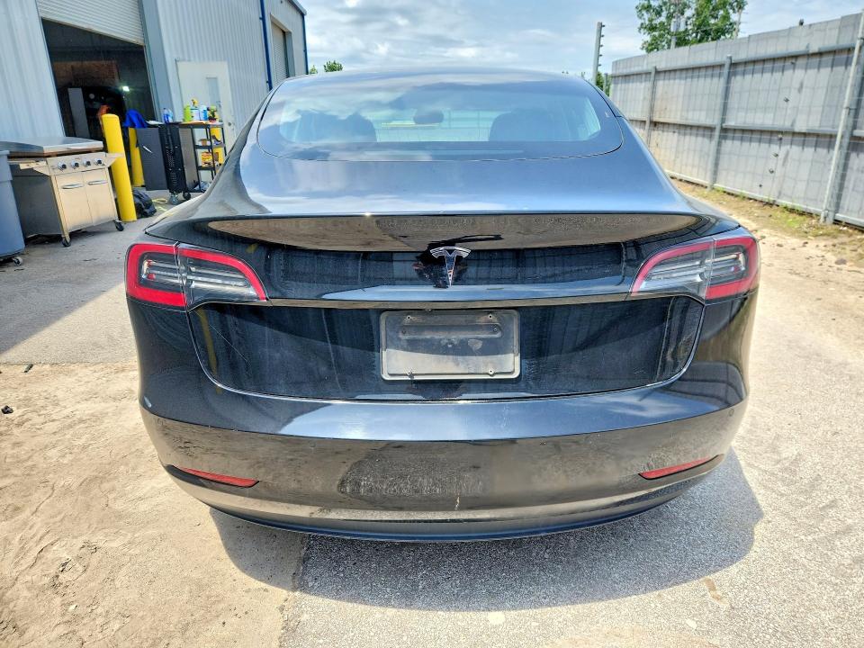 56054766 :رقم المزاد ، 5YJ3E1EAXNF370936 vin ، 2022 Tesla Model 3 مزاد بيع
