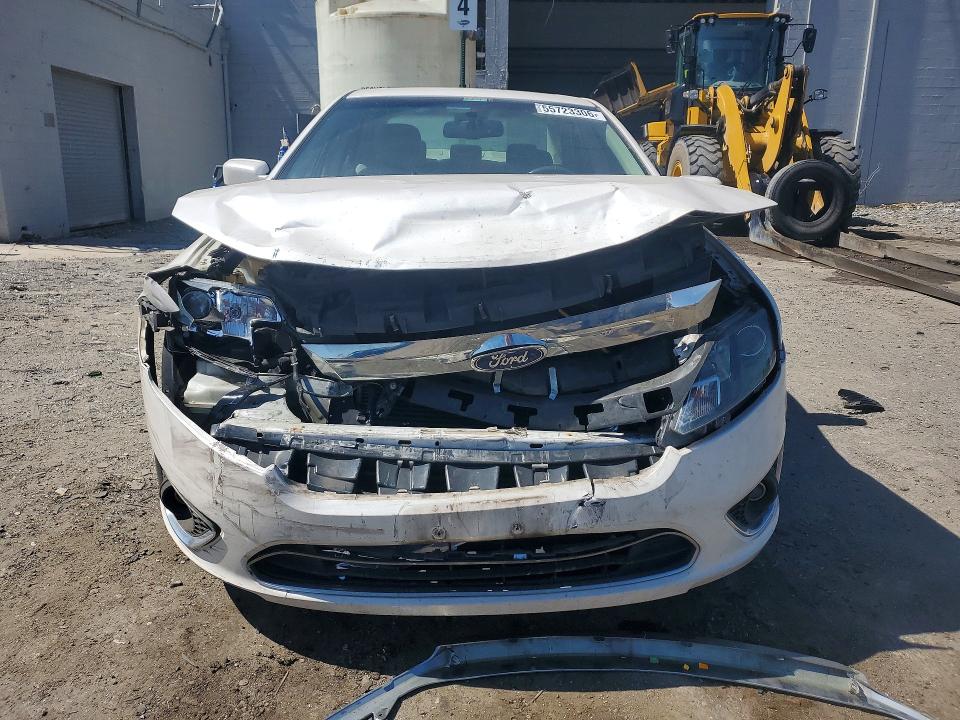 55723306 :رقم المزاد ، 3FADP0L32AR381361 vin ، 2010 Ford Fusion مزاد بيع