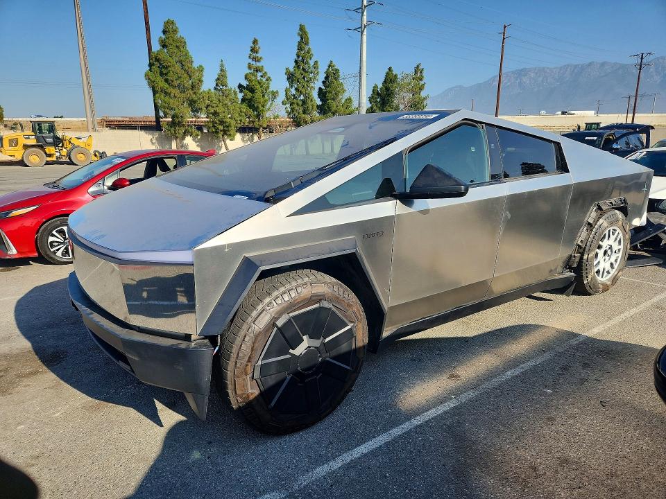 2024 Tesla Cybertruck მანქანა იყიდება აუქციონზე, vin: 7G2CEHED8RA024161, აუქციონის ნომერი: 58393256