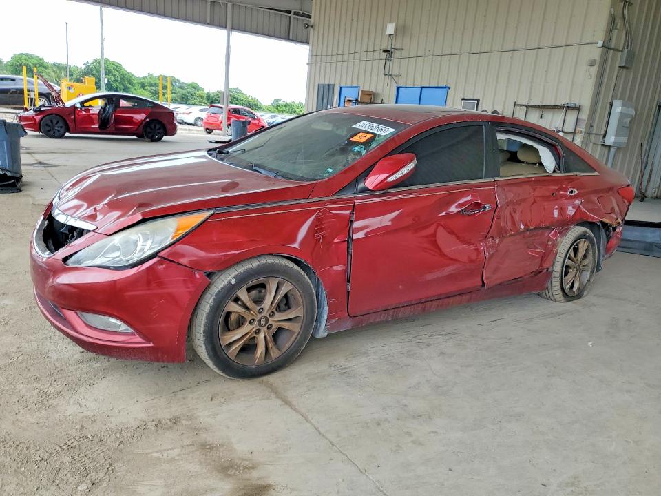 56360666 :رقم المزاد ، 5NPEC4AC3DH590183 vin ، 2013 Hyundai Sonata مزاد بيع
