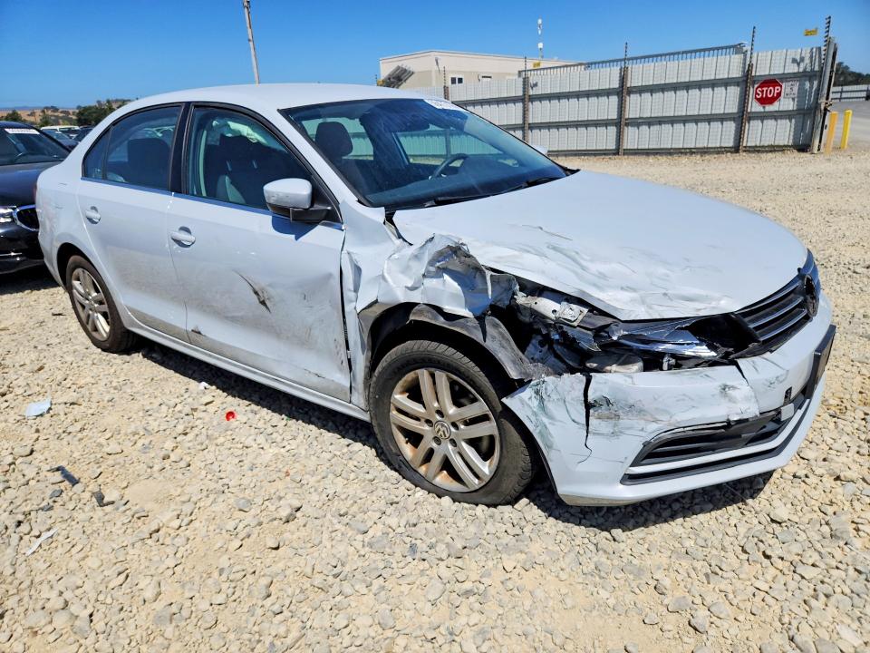 56473126 :رقم المزاد ، 3VW2B7AJ5HM235986 vin ، 2017 Volkswagen Jetta مزاد بيع