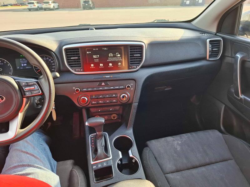 2020 Kia Sportage მანქანა იყიდება აუქციონზე, vin: KNDPMCACXL7759053, აუქციონის ნომერი: 57813496