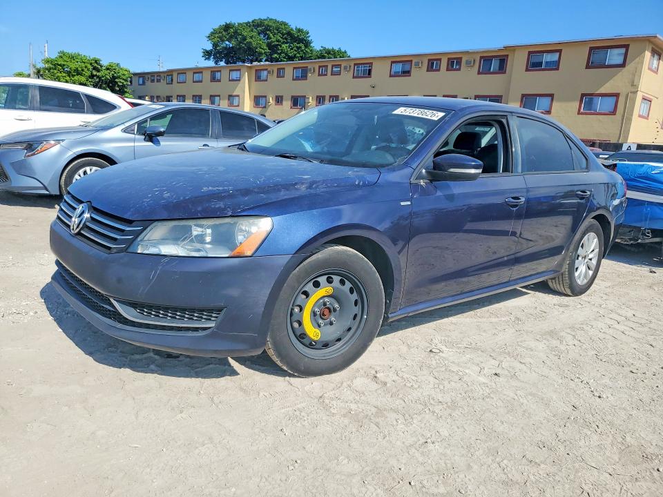 57378626 :رقم المزاد ، 1VWAT7A30FC045425 vin ، 2015 Volkswagen Passat مزاد بيع