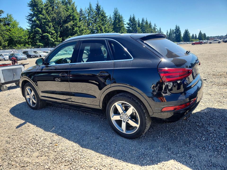 Продажа на аукционе авто 2015 Audi Q3, vin: WA1EFCFSXFR011956, номер лота: 54823626
