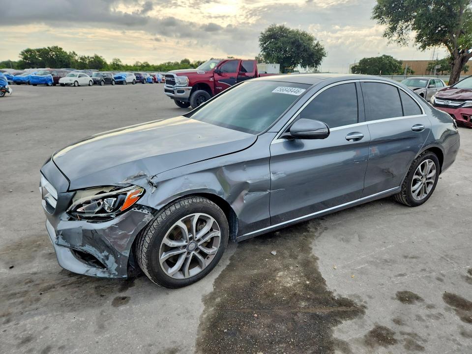 56848446 :رقم المزاد ، 55SWF4KB0HU182437 vin ، 2017 Mercedes-benz C مزاد بيع