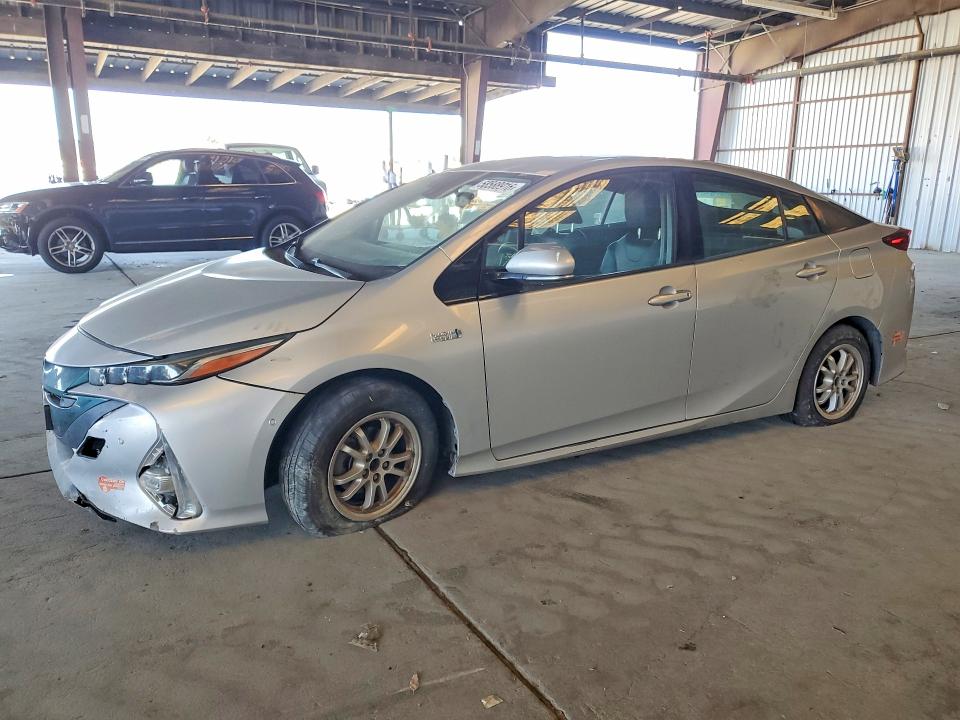 Продажа на аукционе авто 2017 Toyota Prius Prime, vin: JTDKARFP5H3068111, номер лота: 58588916
