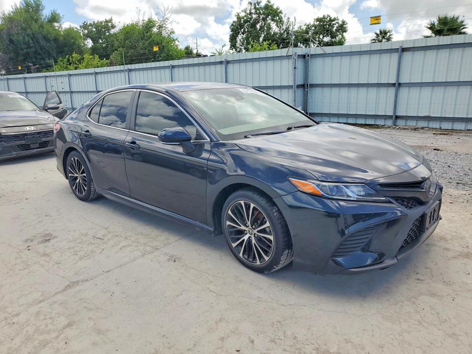 57172536 :رقم المزاد ، 4T1M11AK1LU978410 vin ، 2020 Toyota Camry مزاد بيع