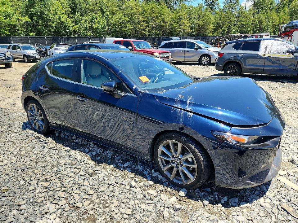 Продажа на аукционе авто 2021 Mazda 3, vin: JM1BPBLL4M1339348, номер лота: 58718446