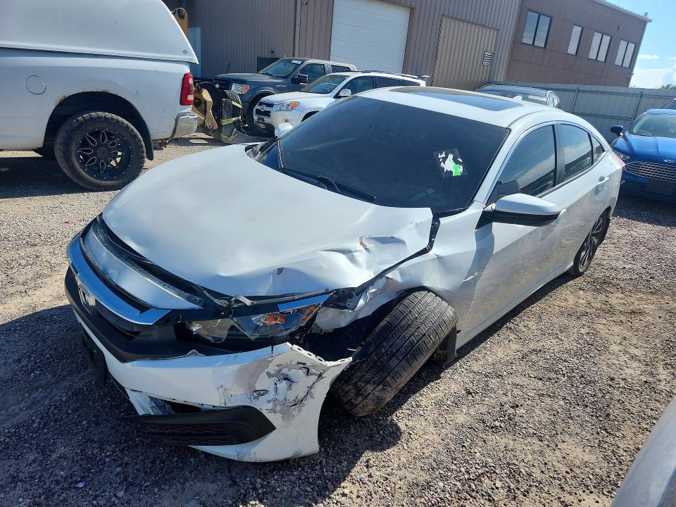 2018 Honda Civc მანქანა იყიდება აუქციონზე, vin: 2HGFC2F72JH557024, აუქციონის ნომერი: 55526836